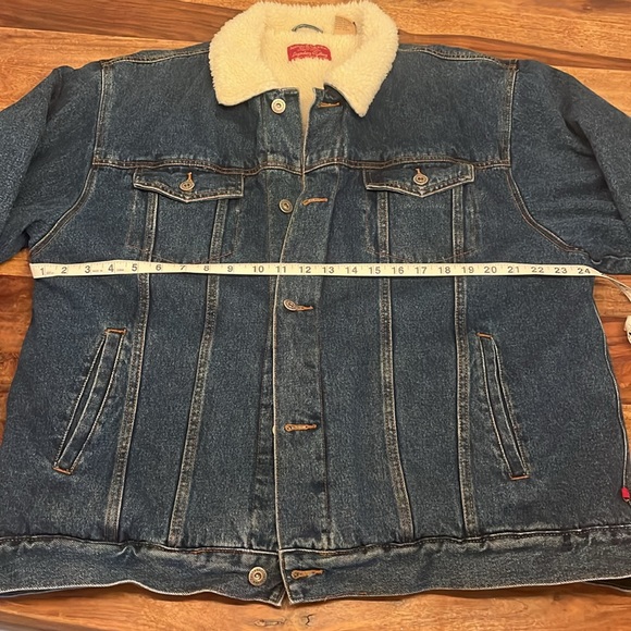 Vintage Jean jacket, Sherpa lined jacket, Sherpa lined jean jacket, Vint… - Picture 2 of 8